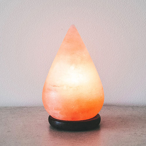 Teardrop salt store lamp