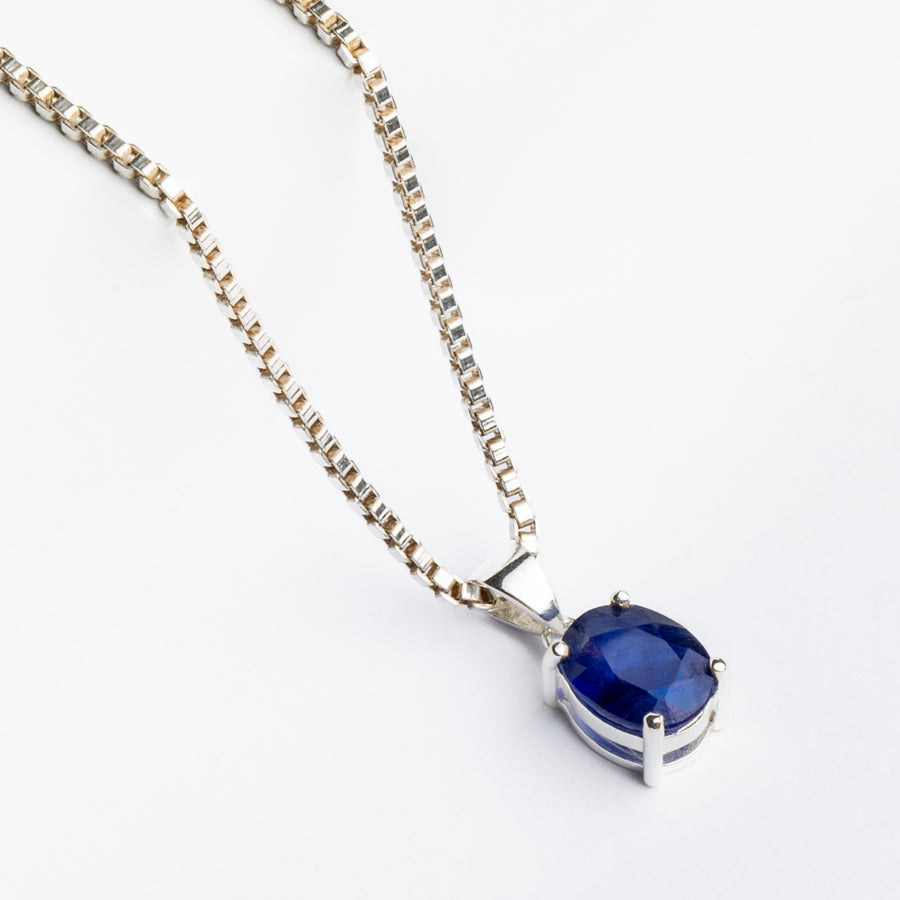 Elegant Blue Sapphire Pendant